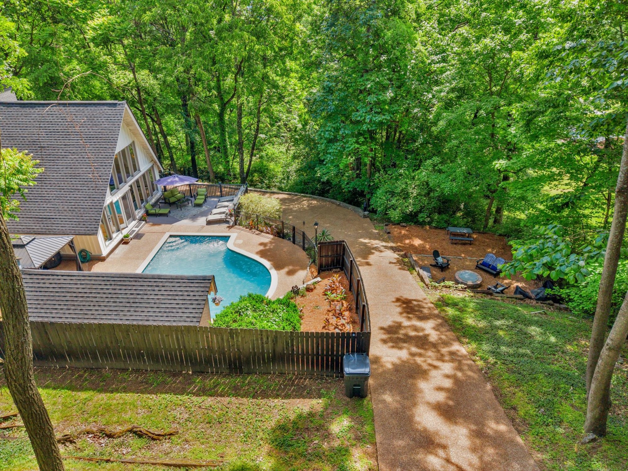 1306 Ewell Ln