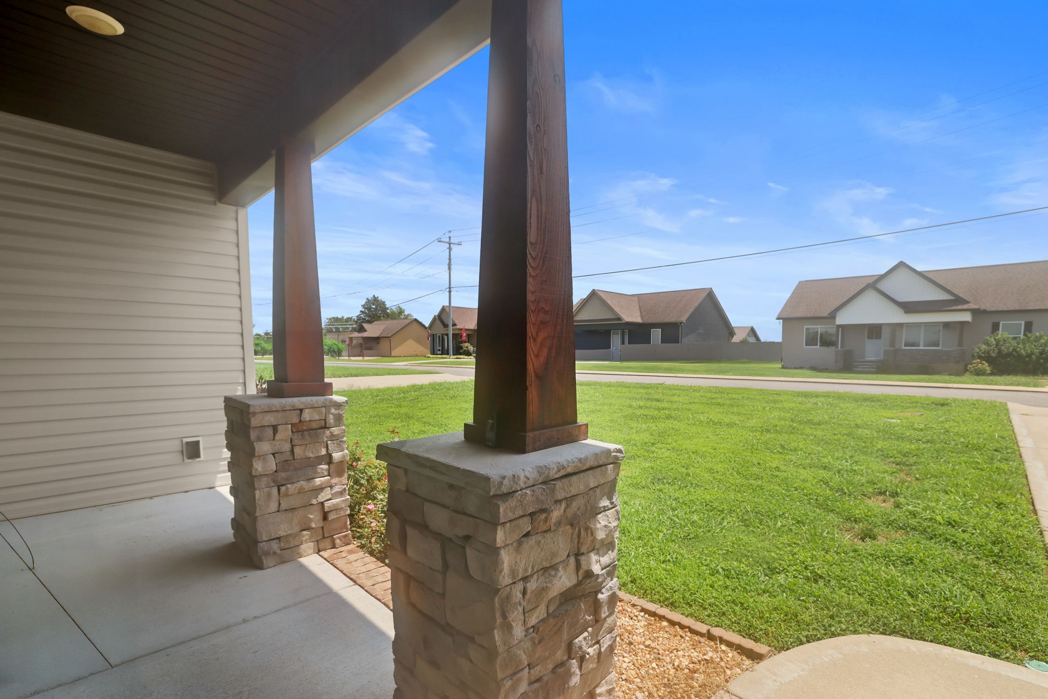 108 Lexington Cove Blvd