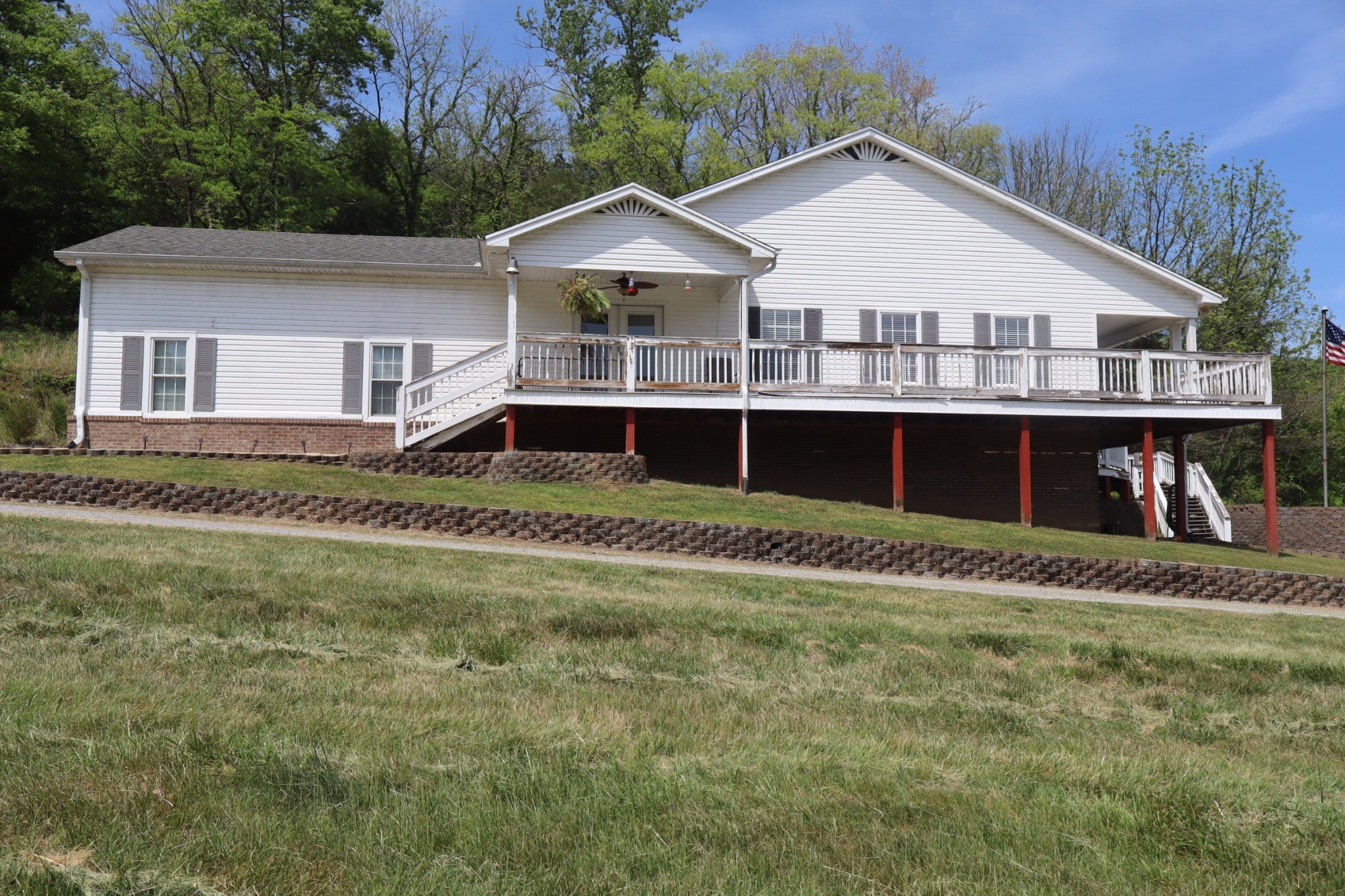 341 Pumpkin Hollow Rd