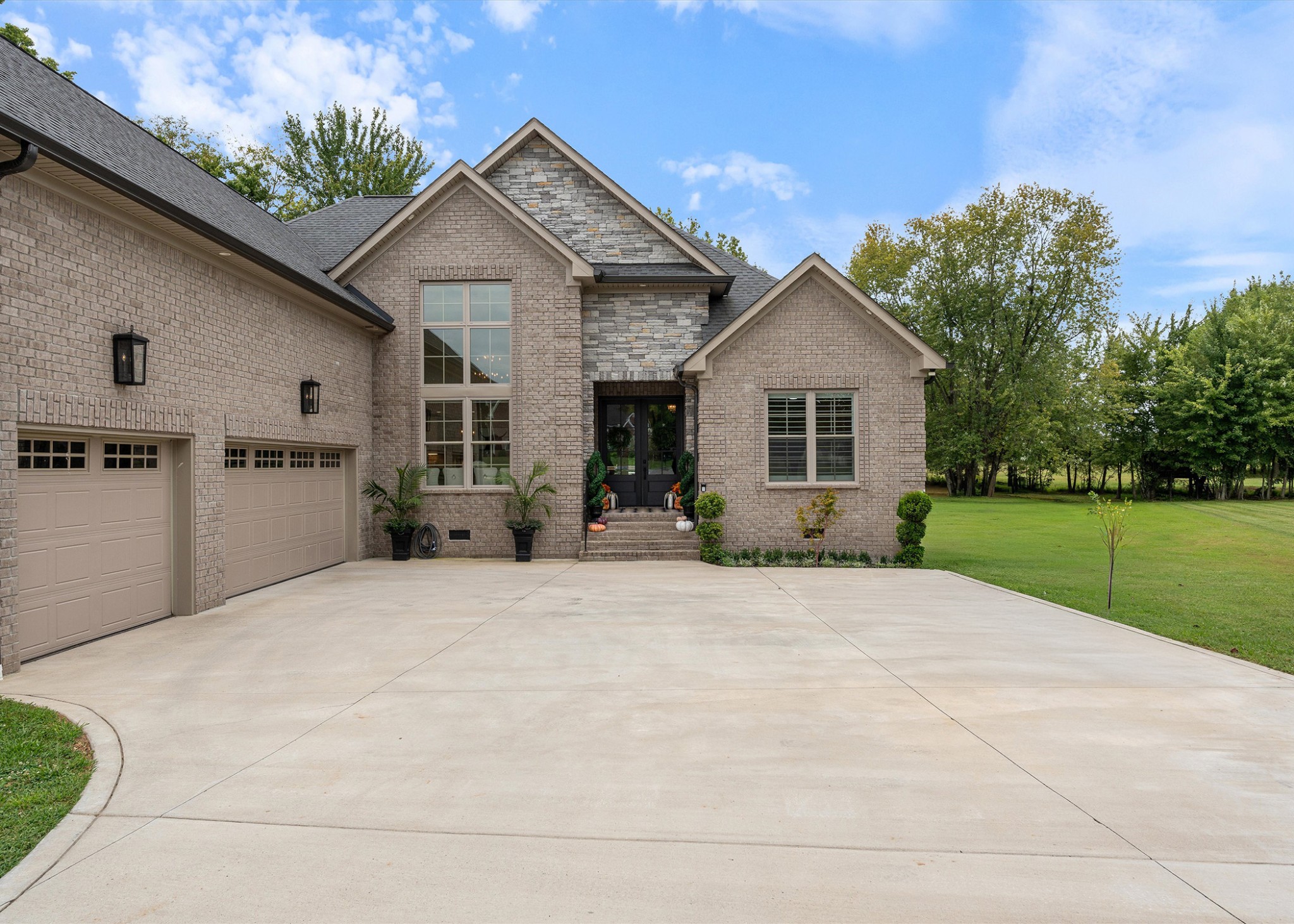 1030 Founders Ln