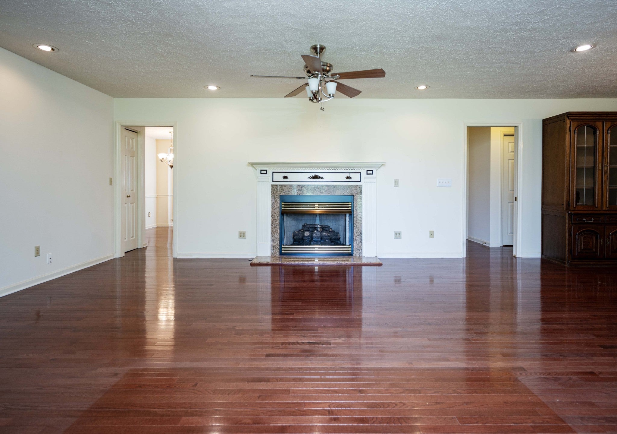 205 Meadowlark Ct