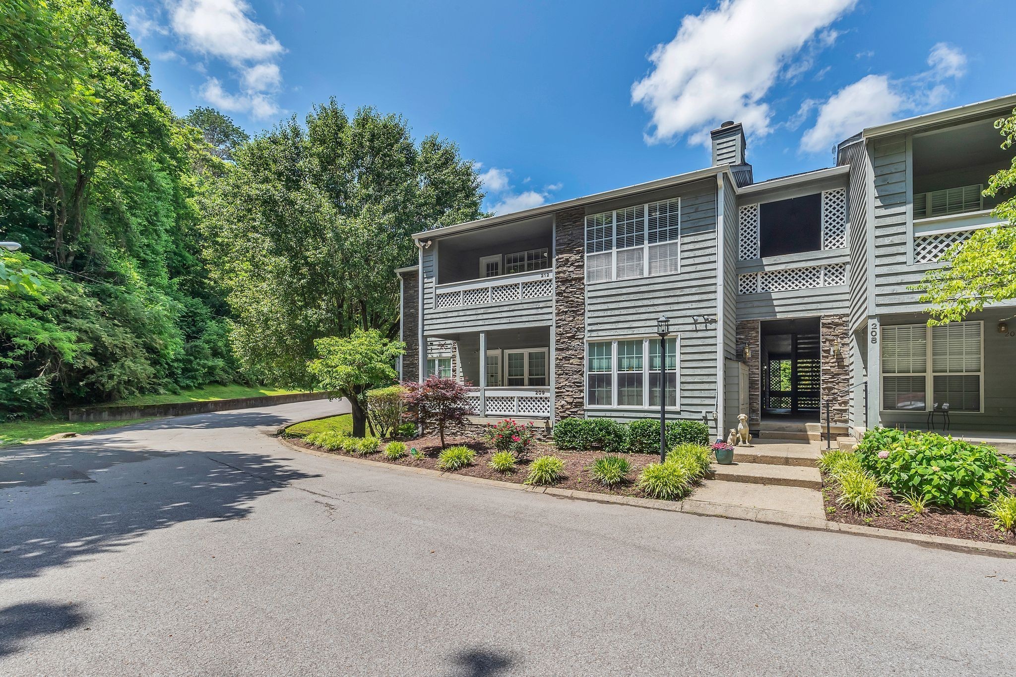 212 Post Creek Rd