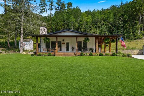Photo of 486 Steer Creek Road, Tellico Plains, TN 37385 (MLS # 3513566)