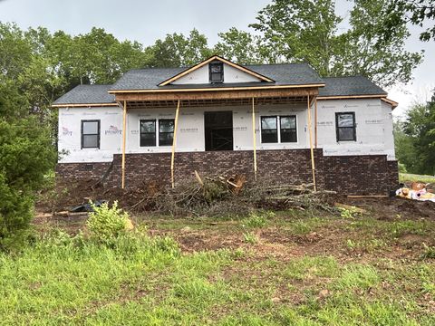 585 Bridle Path Lane Hartsville TN 37074