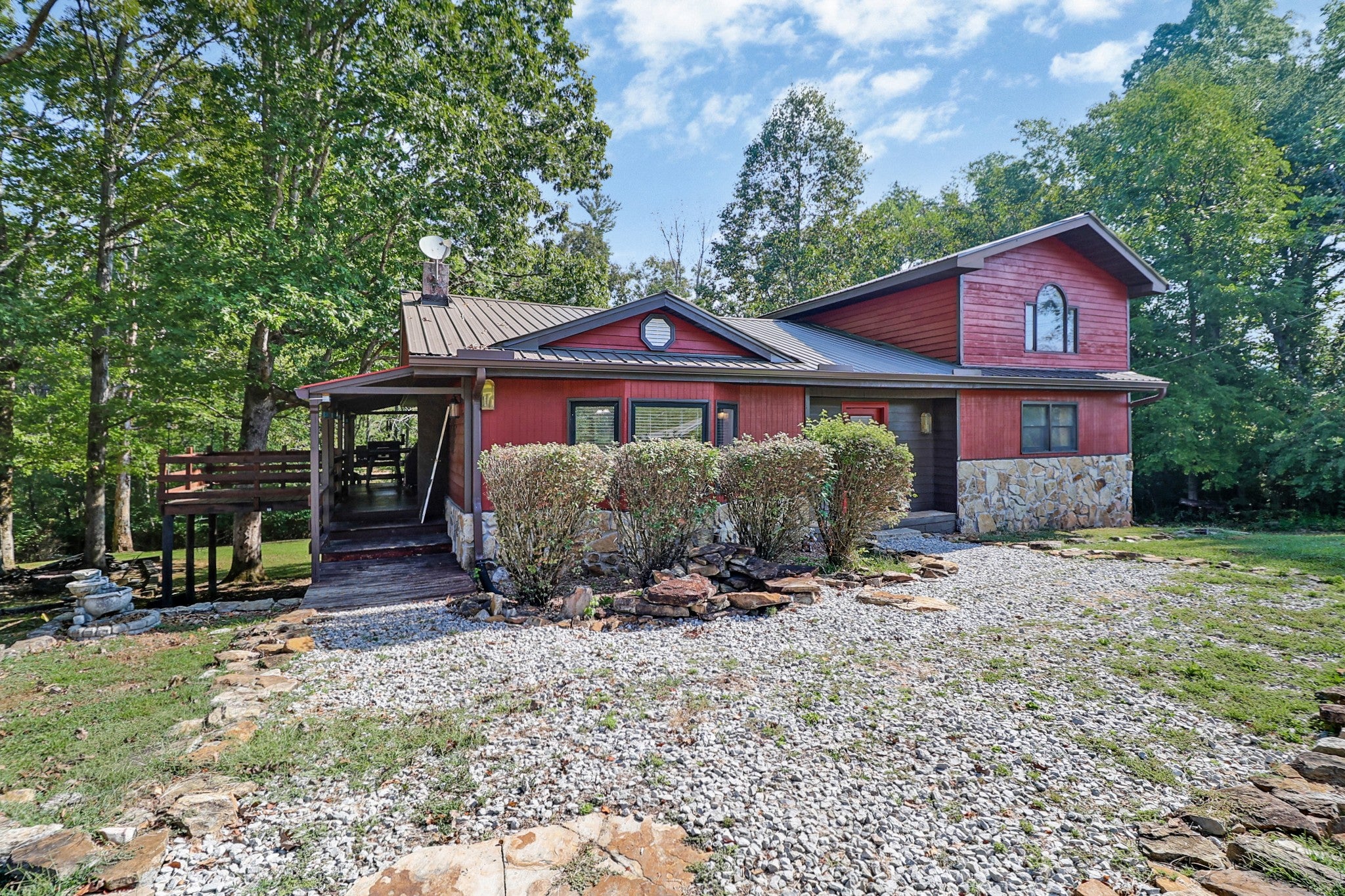 252 Old Homestead Hwy