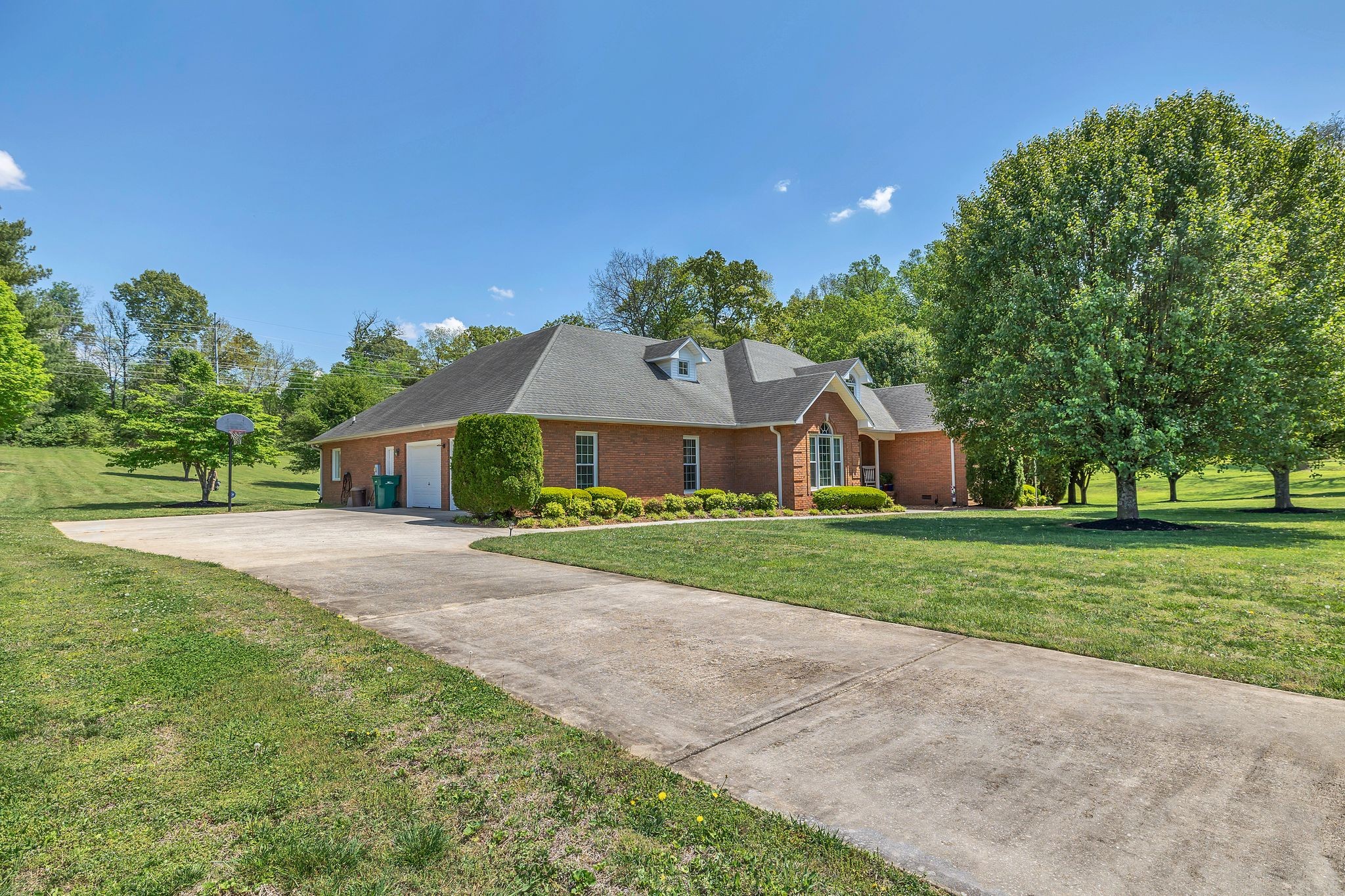 178 Sugar Leaf Cir