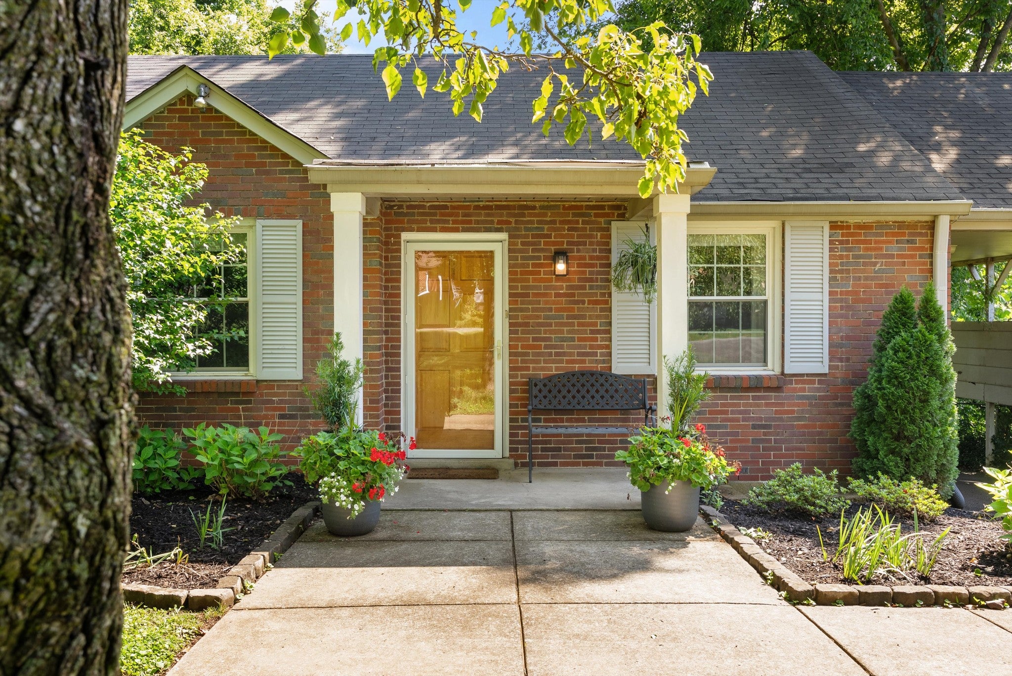 2219 Berrywood Rd