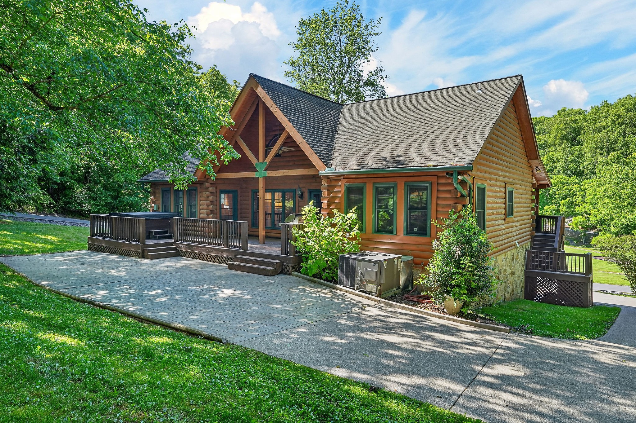 110 Baymont Dr