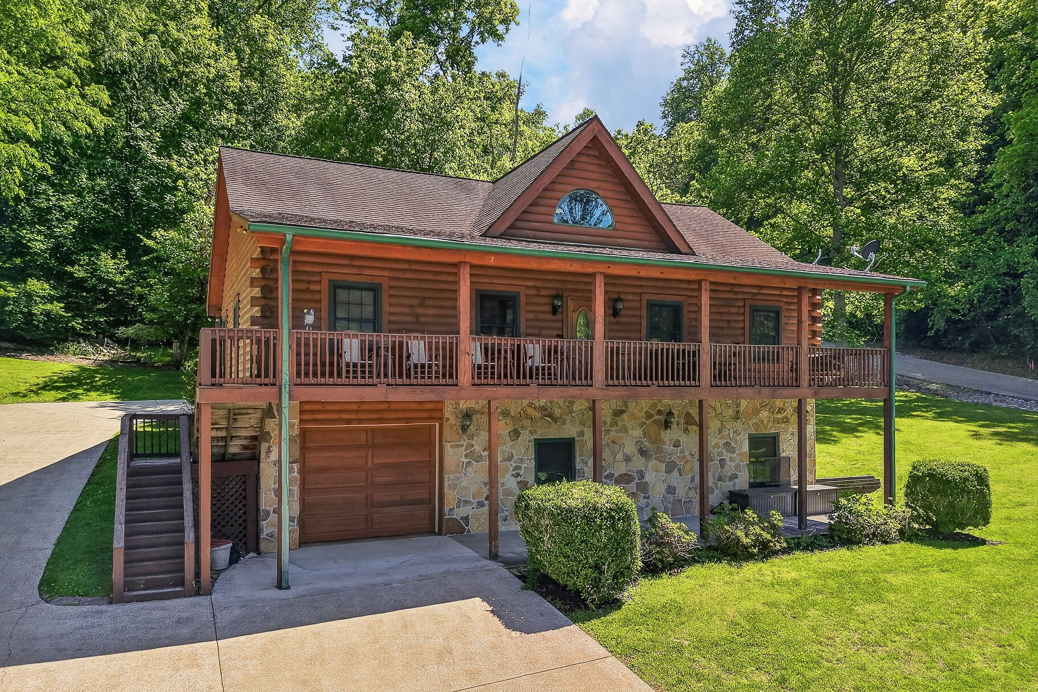 110 Baymont Dr