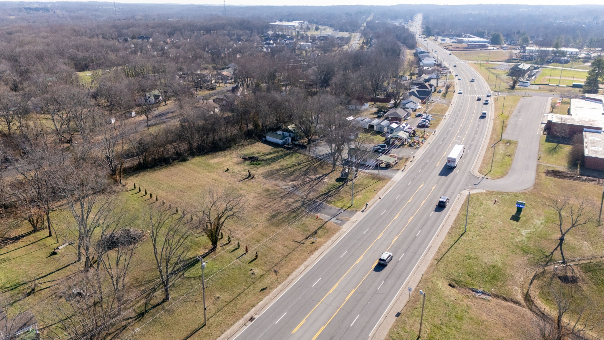 2481 Highway 41 S