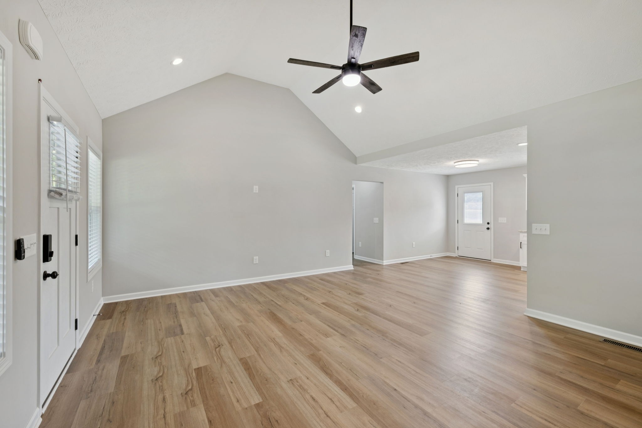 1520 Simmons Ridge Rd