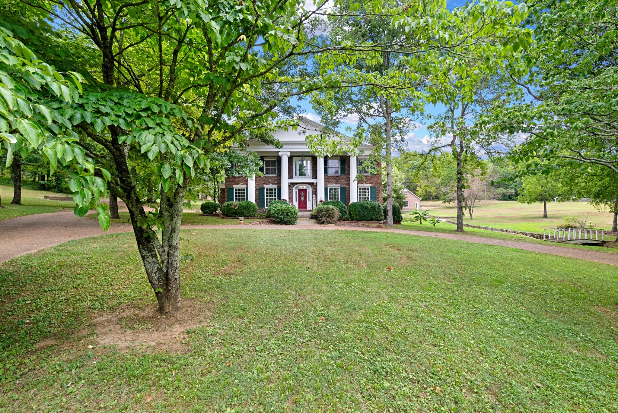 2142 Braly Ln