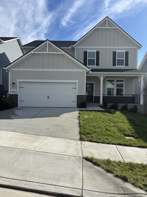 1027 Lionheart Dr Hermitage TN 37076