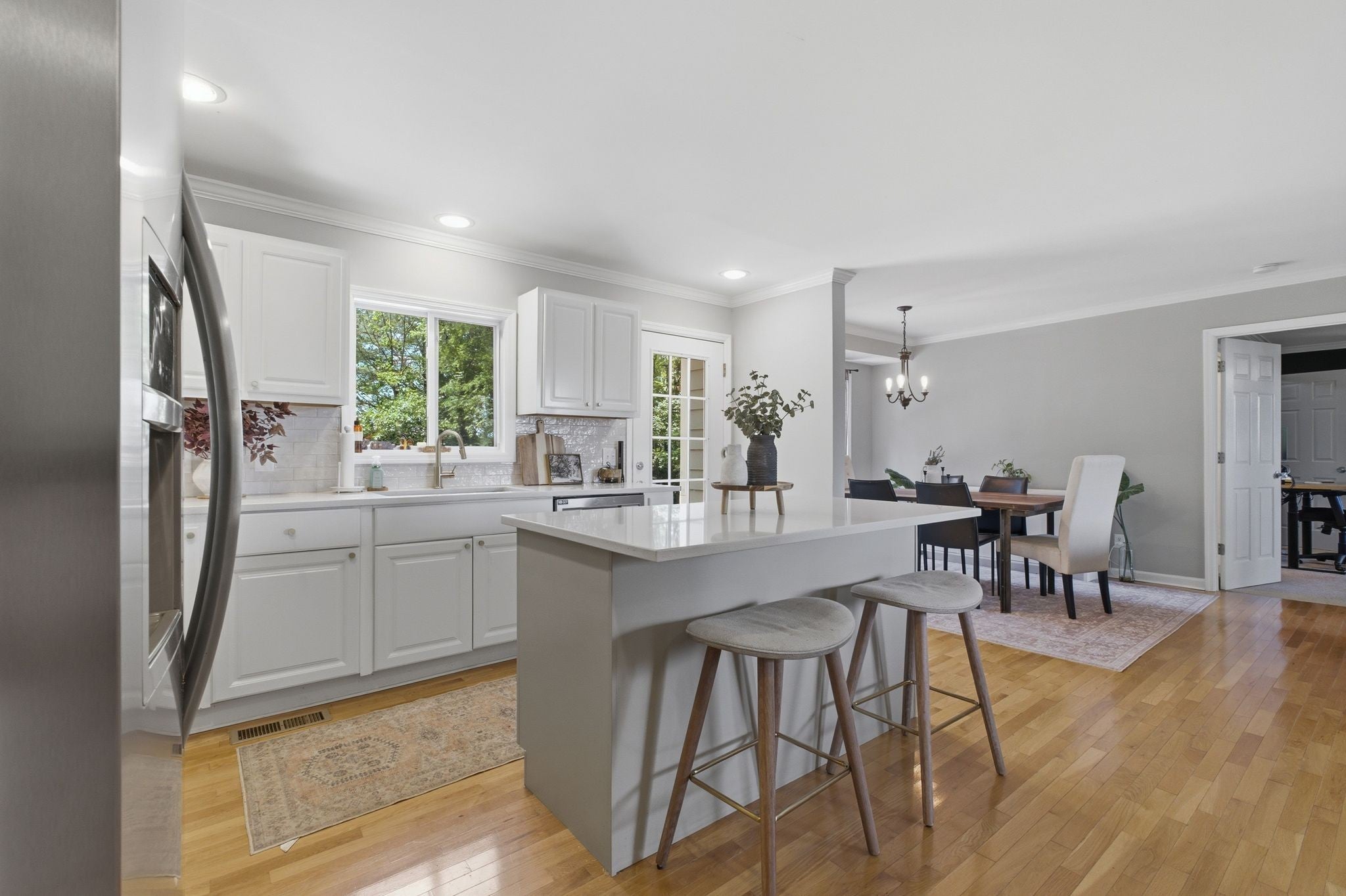 154 Two Valley Rd