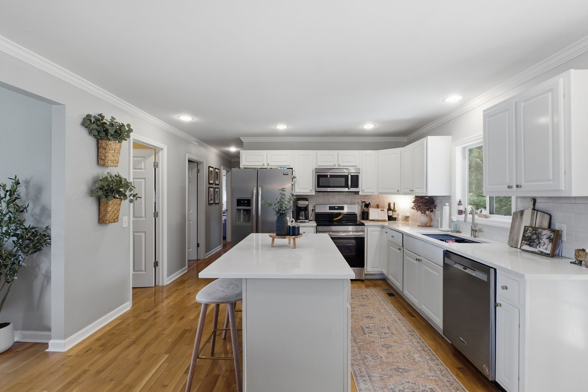 154 Two Valley Rd