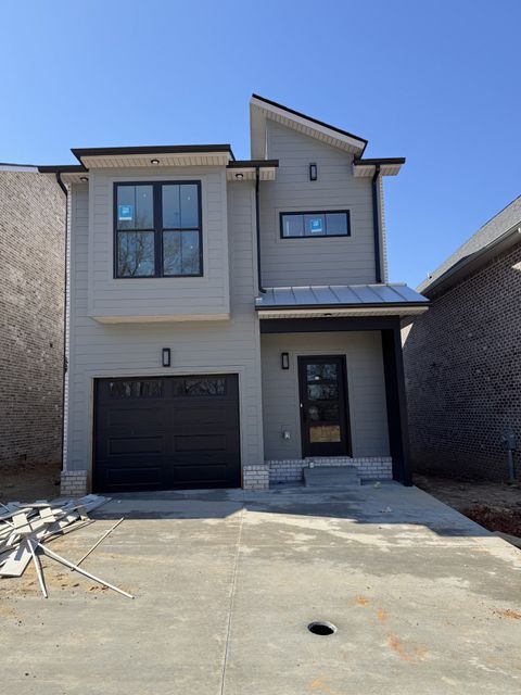 12 Holland Park West Clarksville TN 37043