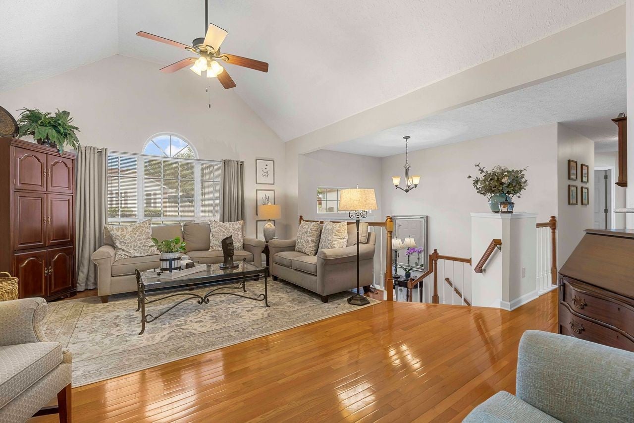 641 Granwood Blvd