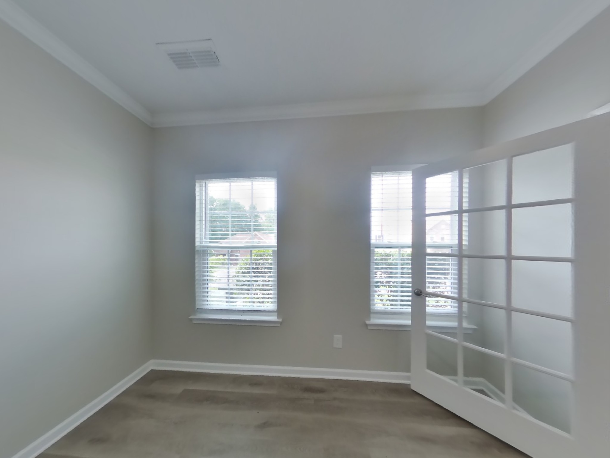 2805 Jenoaks Pass