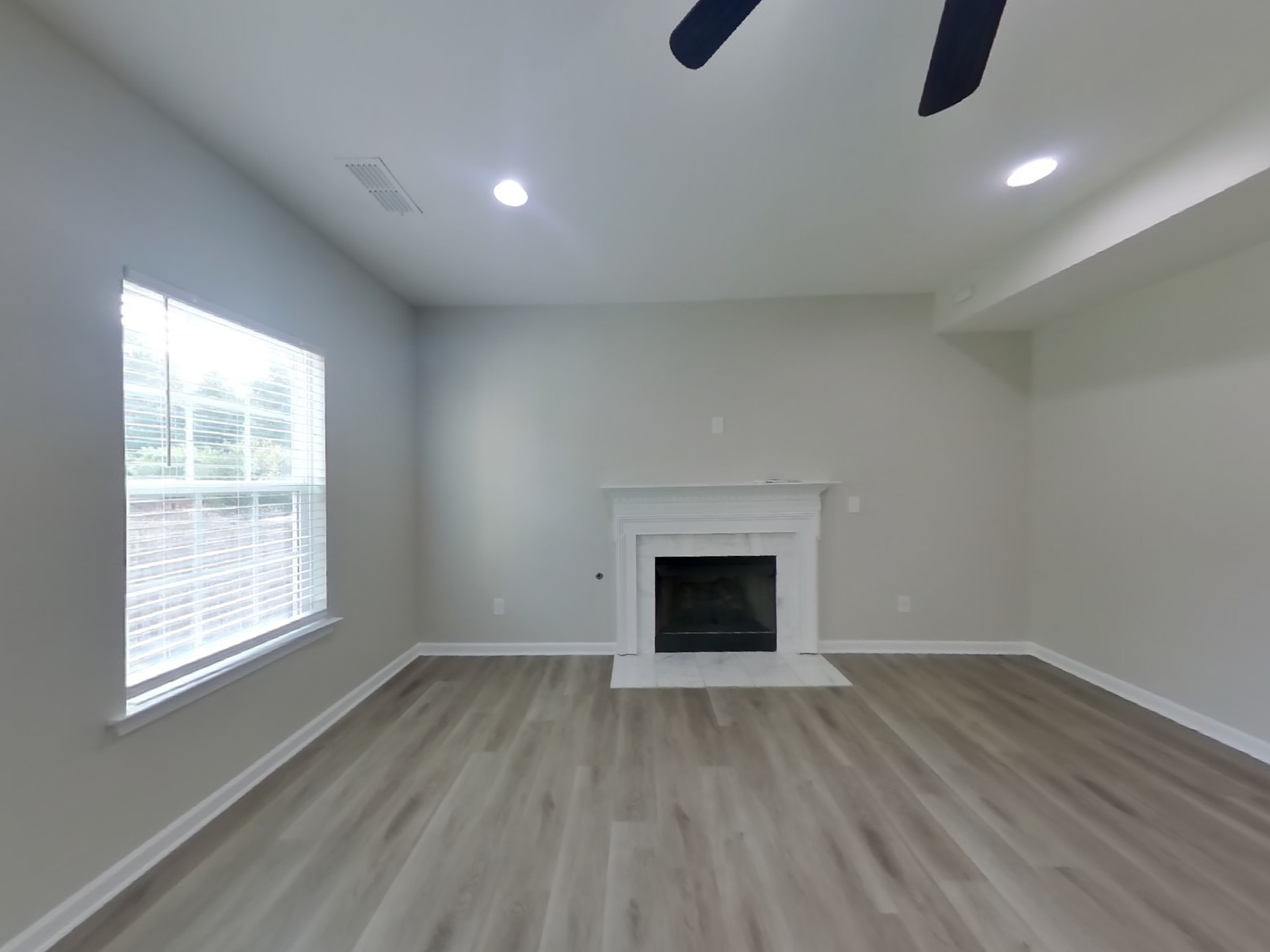 2805 Jenoaks Pass