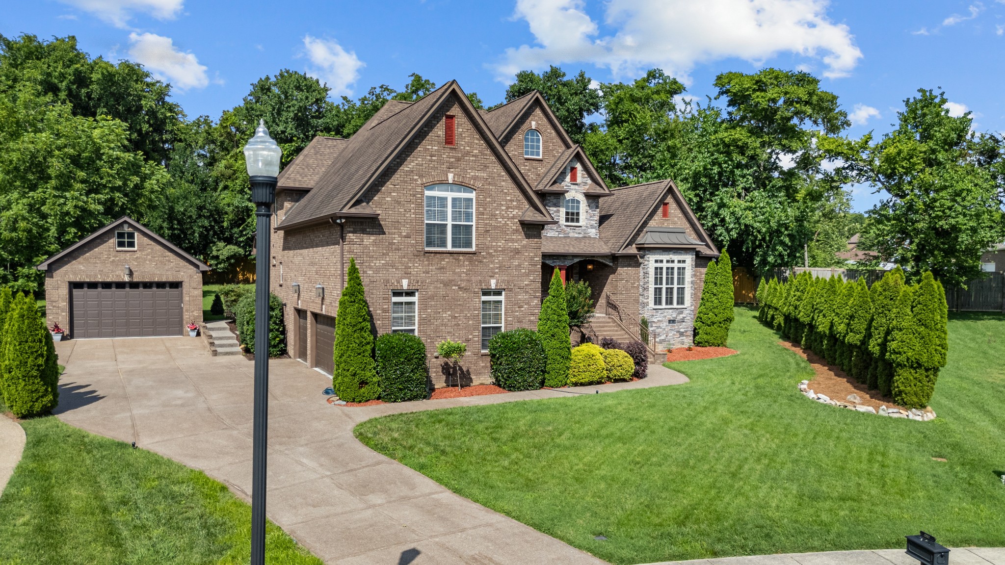 429 Acacia Grove Ln