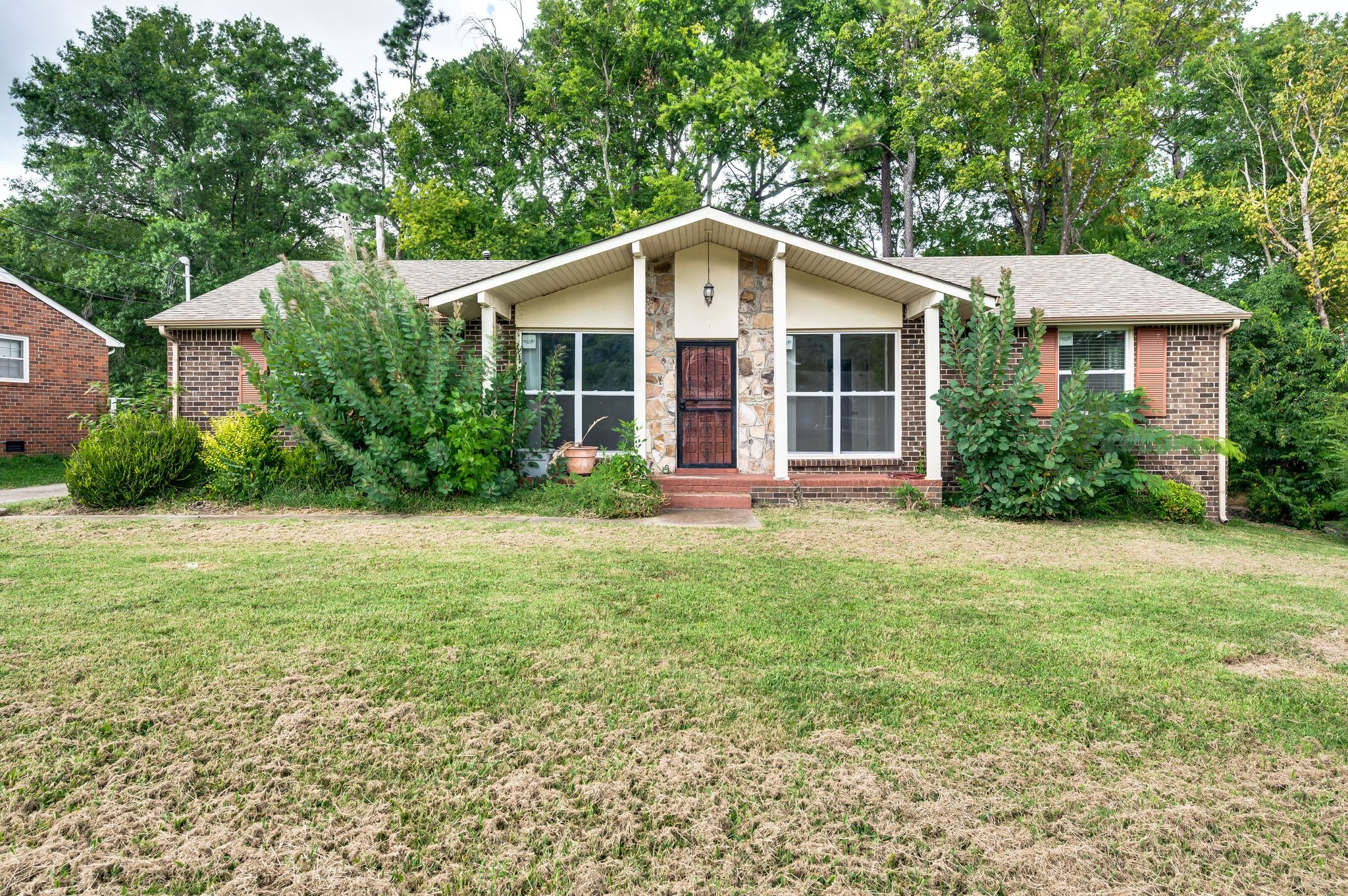 Nashville, Tennessee 37211, United States, 3 Bedrooms Bedrooms, ,2 BathroomsBathrooms,Residential,Active,190446