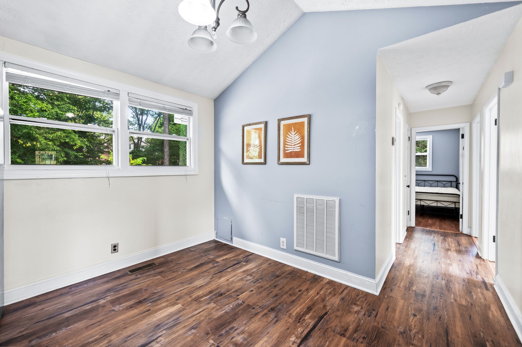 Nashville, Tennessee 37211, United States, 3 Bedrooms Bedrooms, ,2 BathroomsBathrooms,Residential,Active,190446