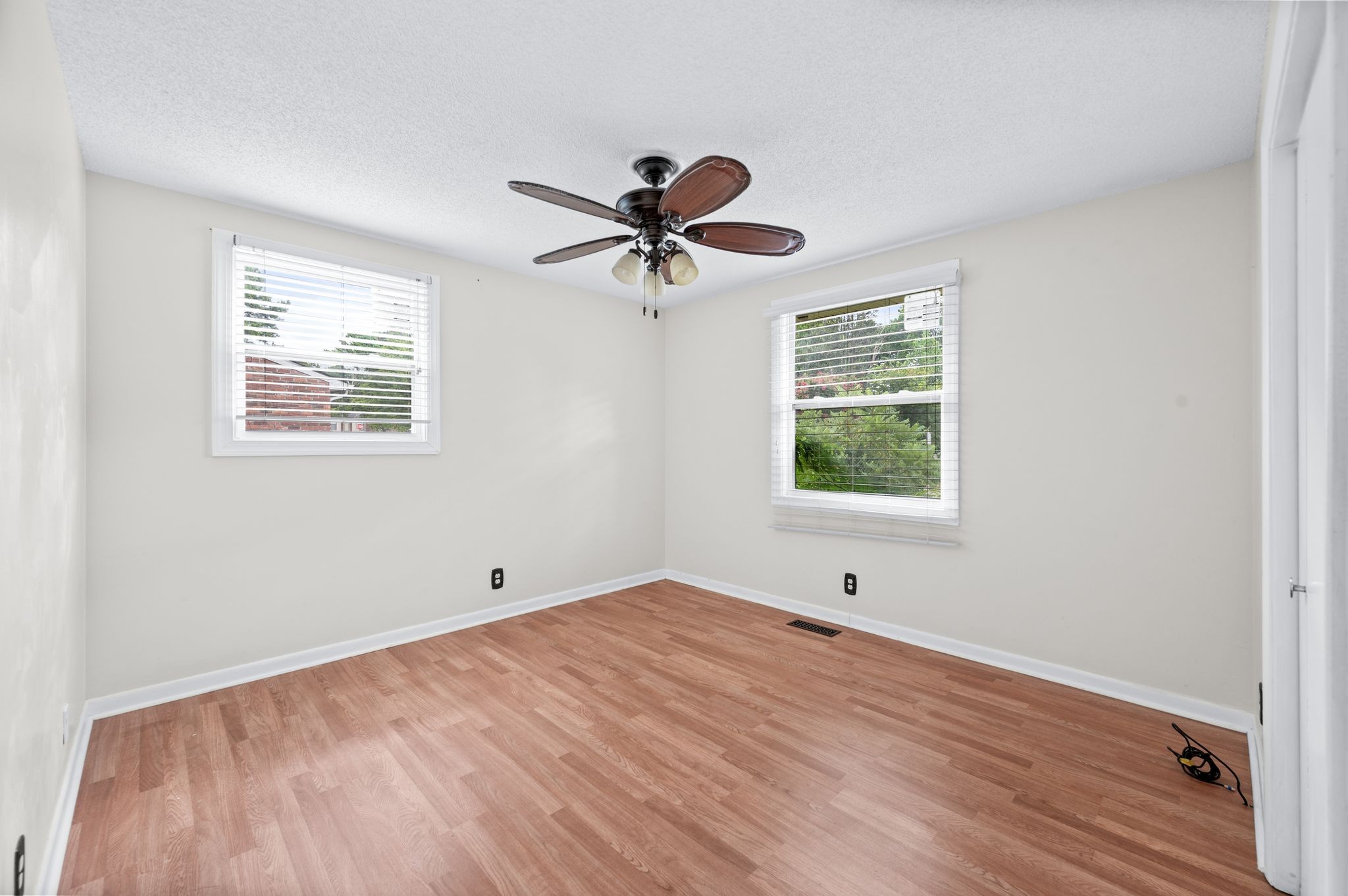 Nashville, Tennessee 37211, United States, 3 Bedrooms Bedrooms, ,2 BathroomsBathrooms,Residential,Active,190446