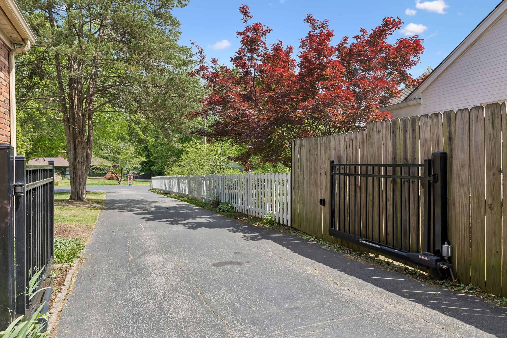 4703 Lovewood Dr