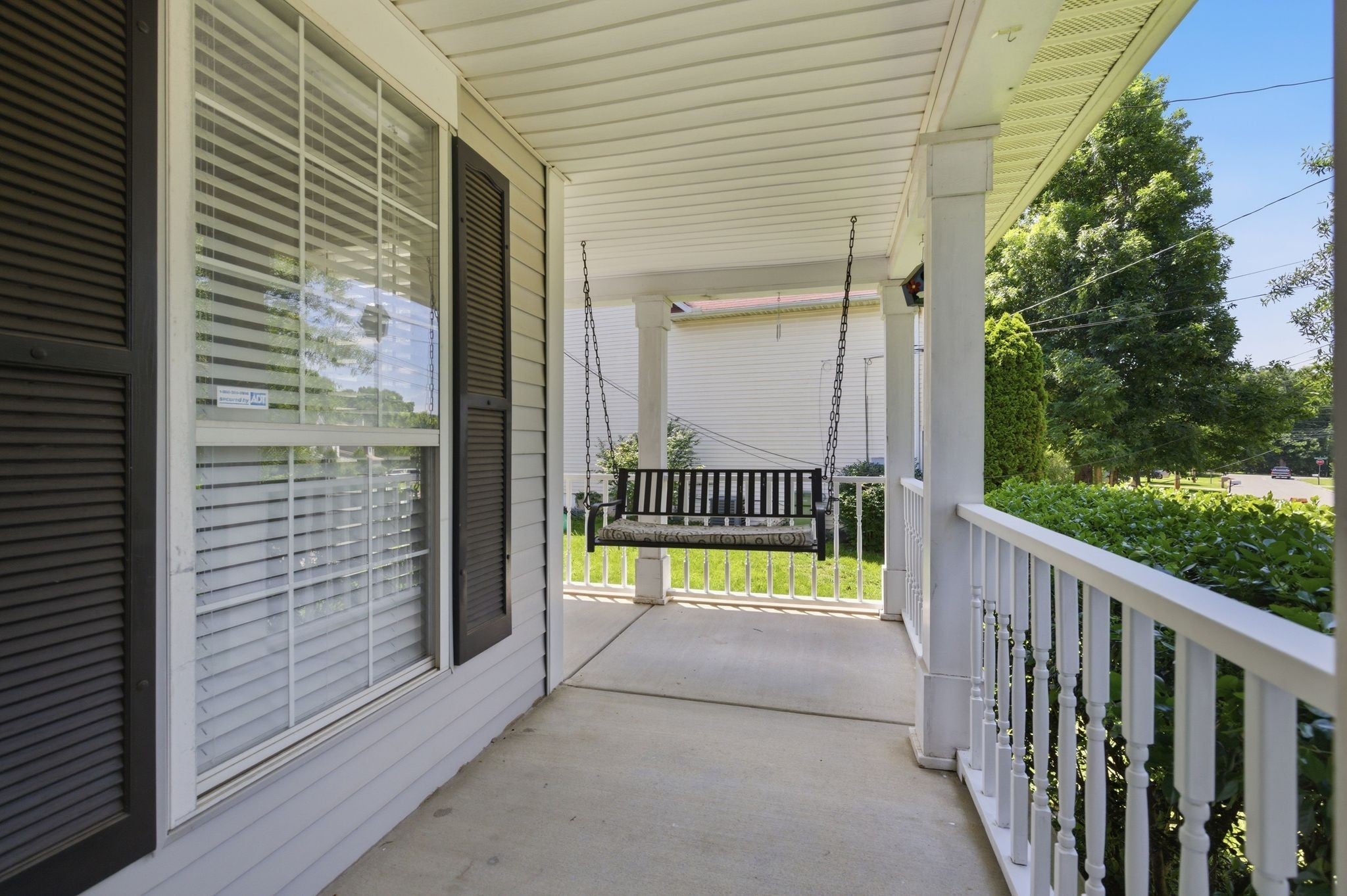 319 Ella St