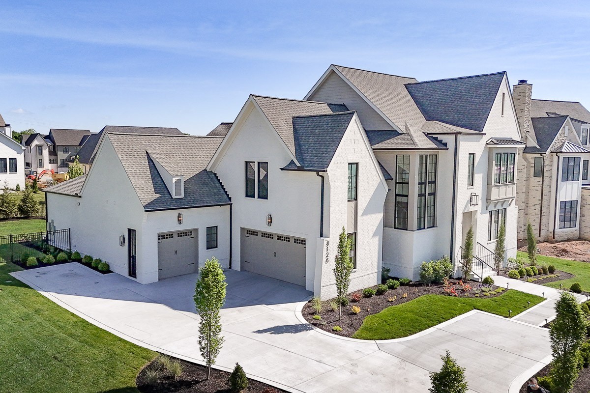 8126 Boiling Springs Place