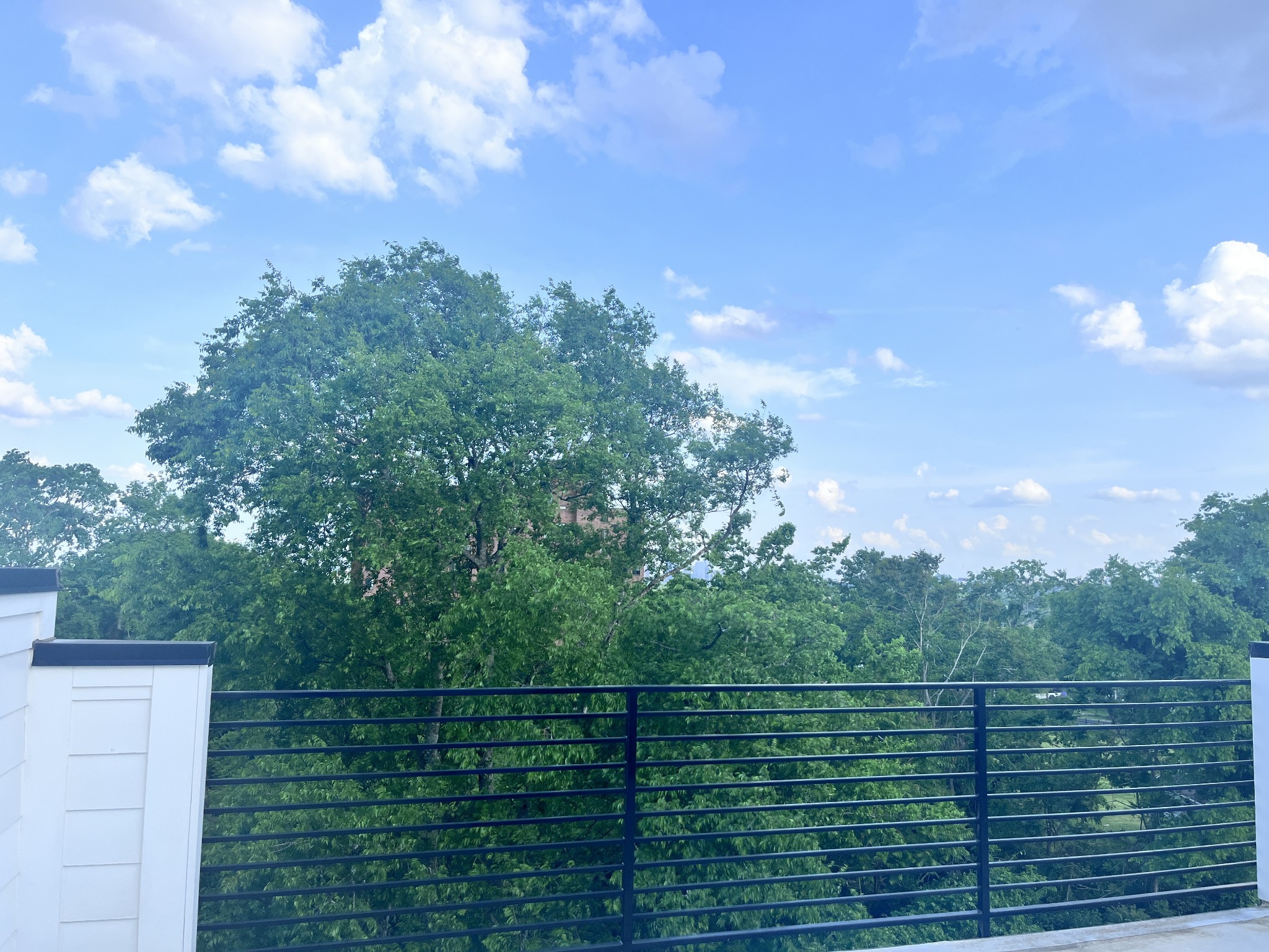 542 Cliff Cir 32