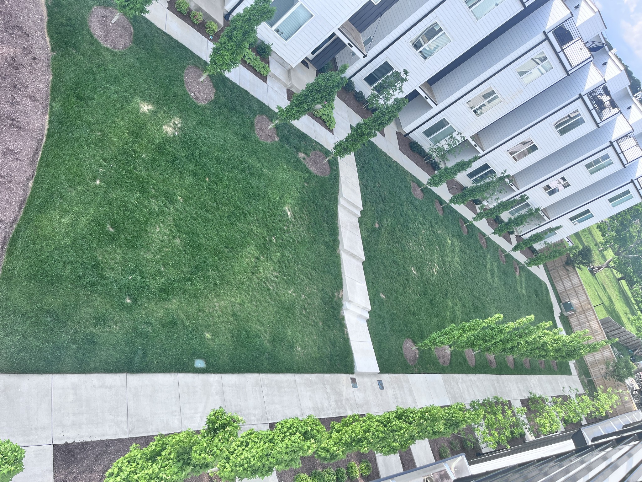542 Cliff Cir 32