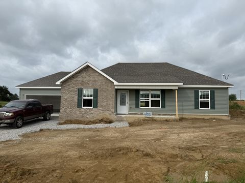 82 Hilltop St Manchester TN 37355