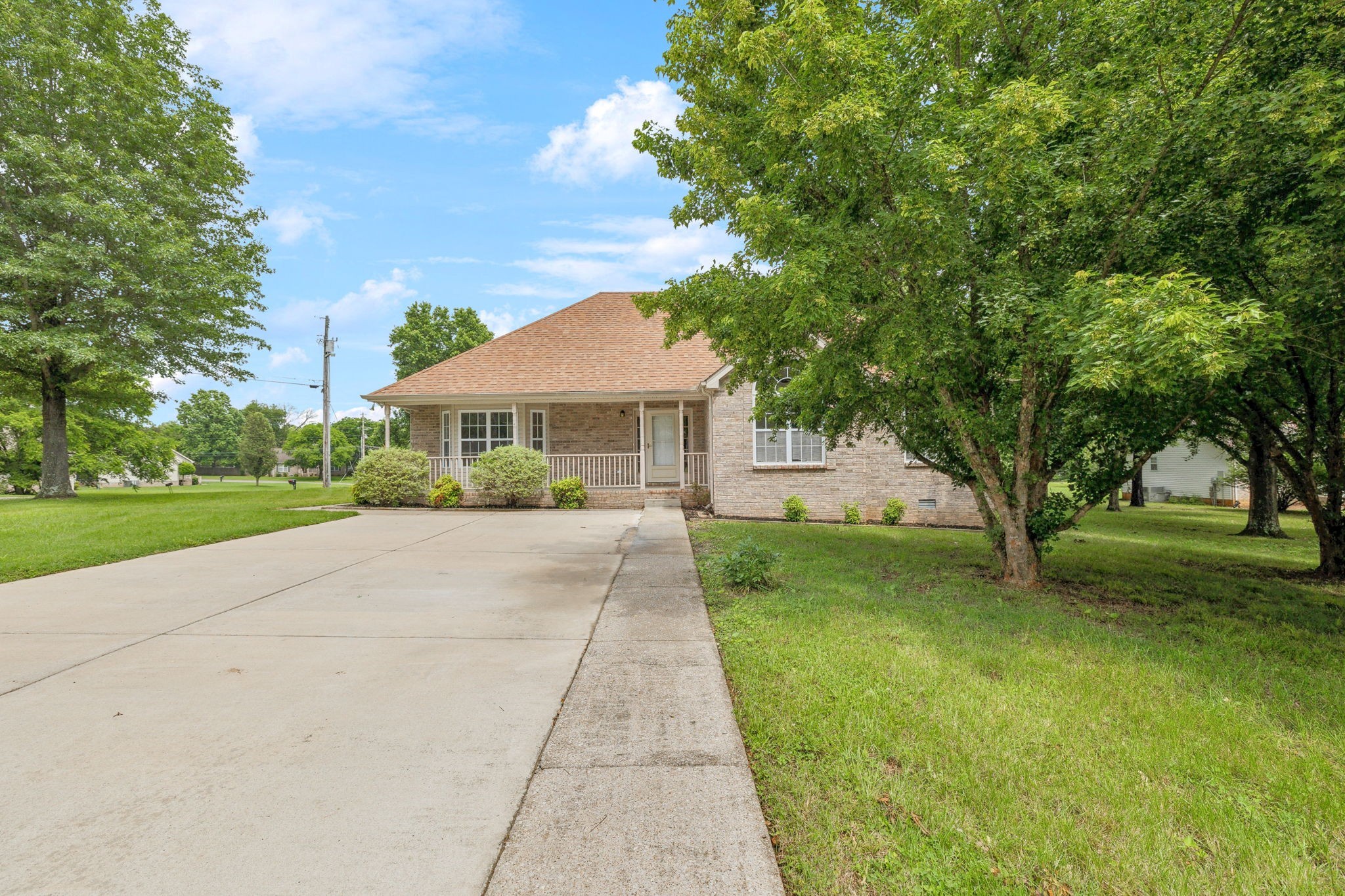 1075 Kathryn Rd
