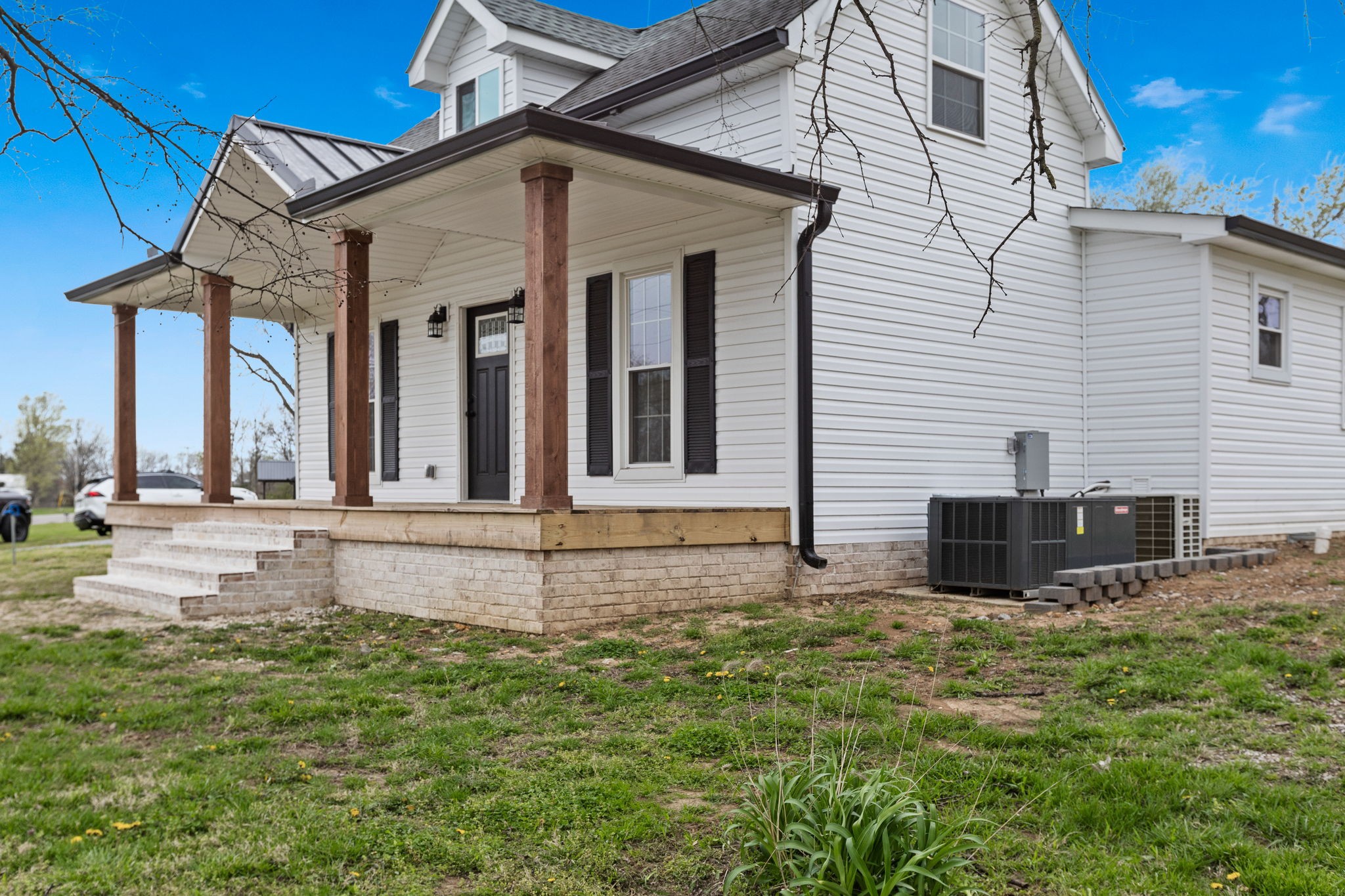 6870 Highway 25 E