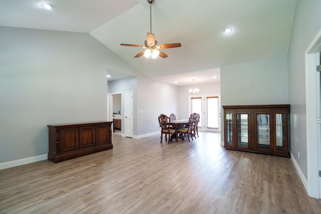 1366 Hidden Valley Rd