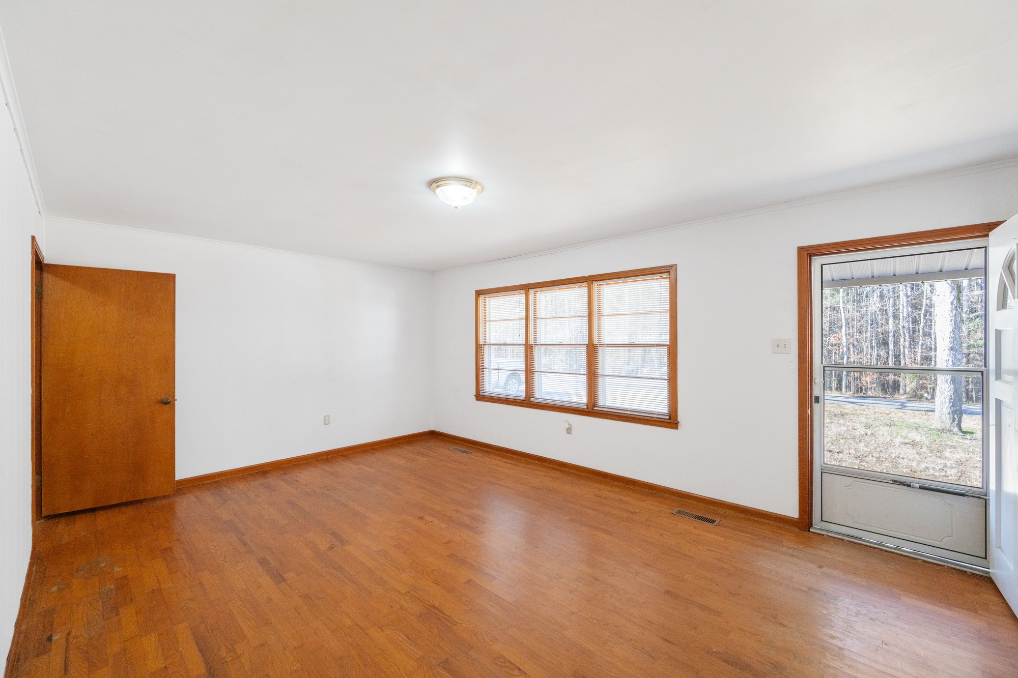 2855 Pine Knob Rd