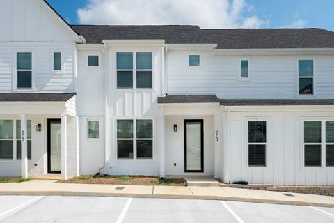 701 Laura Ward Pl Lebanon TN 37087