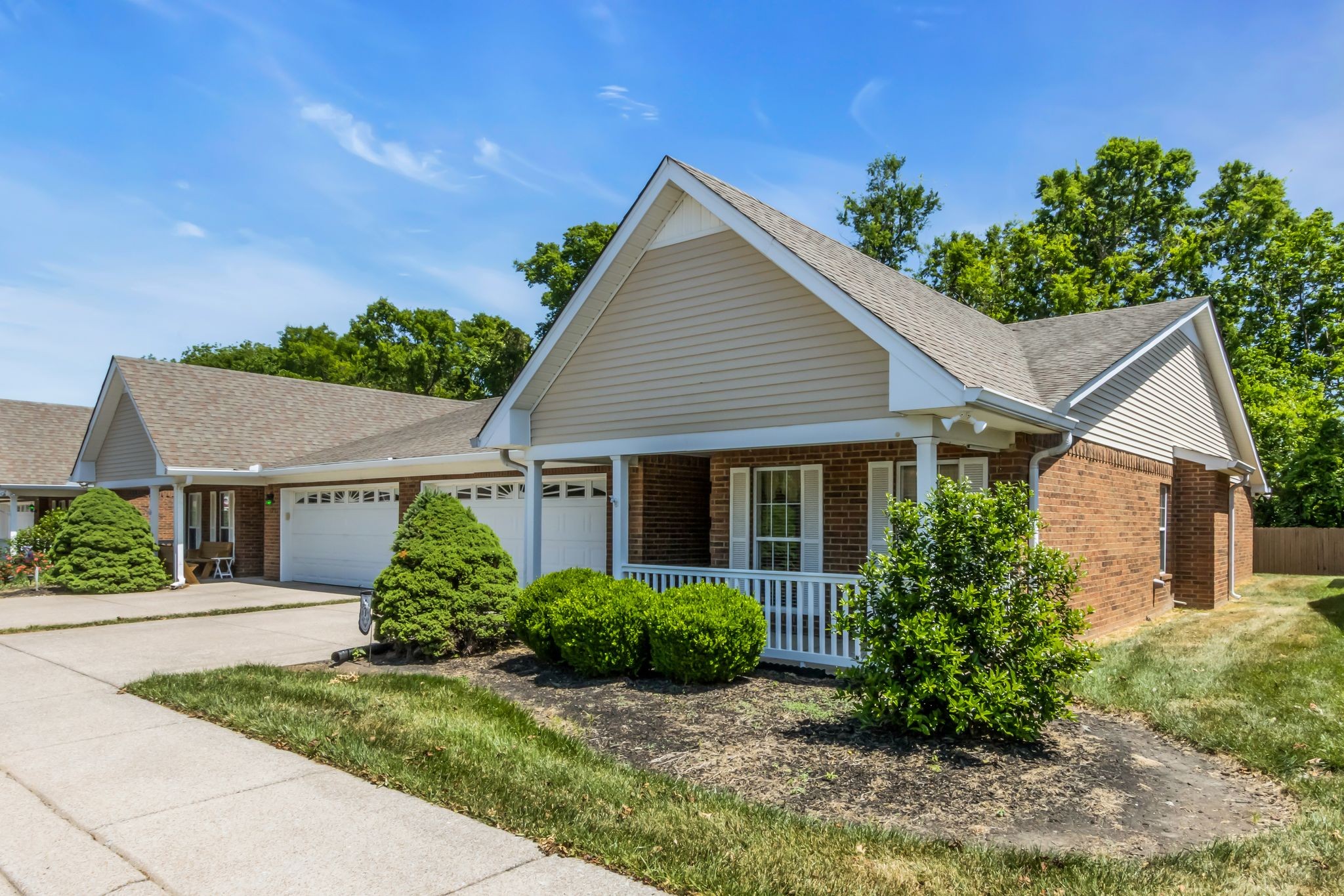 420 Forest Glen Cir