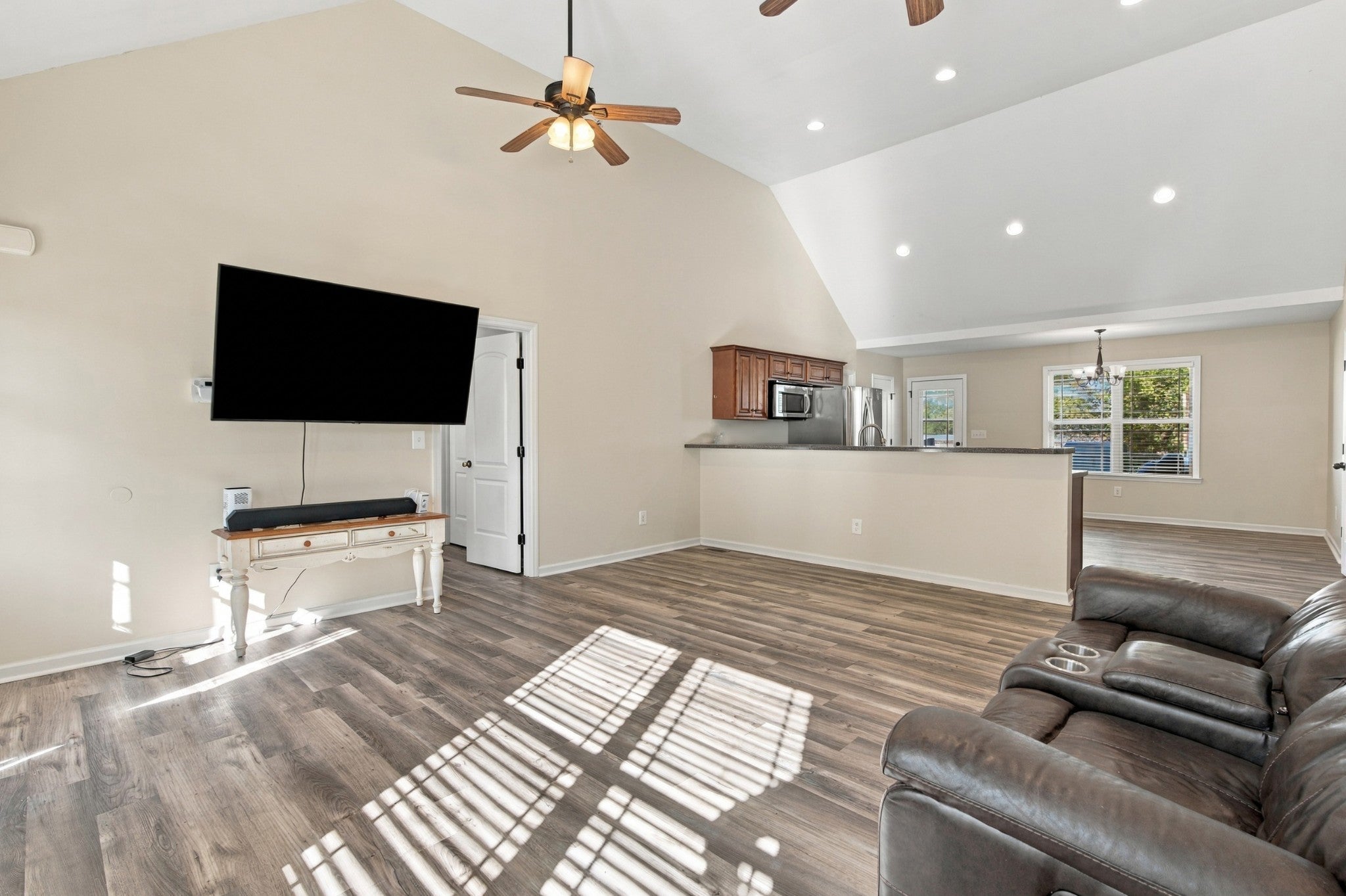 107 Southview Dr