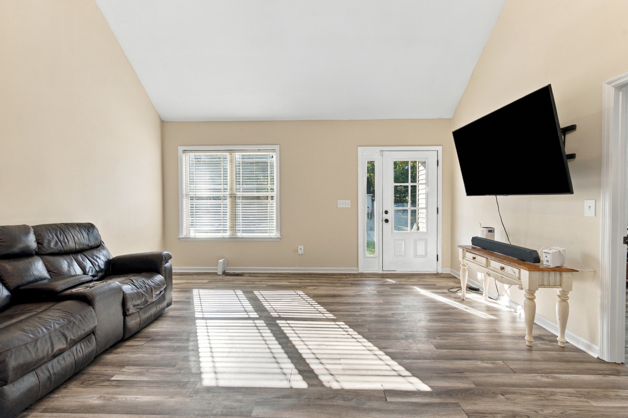 107 Southview Dr