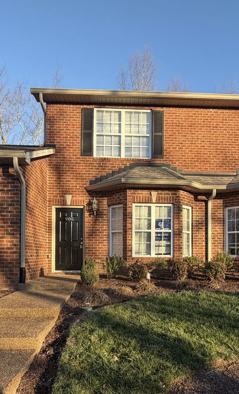 906 Cashmere Dr Thompsons Station TN 37179