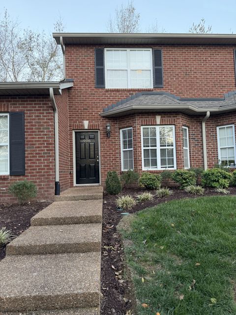 Photo of 906 Cashmere Dr, Thompsons Station, TN 37179 (MLS # 3039290)