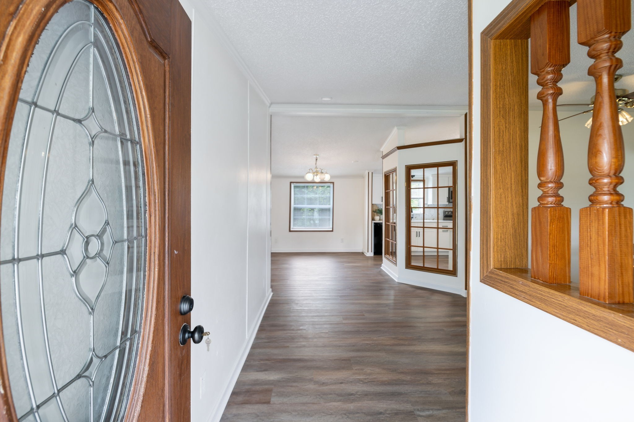 210 Crestview Dr