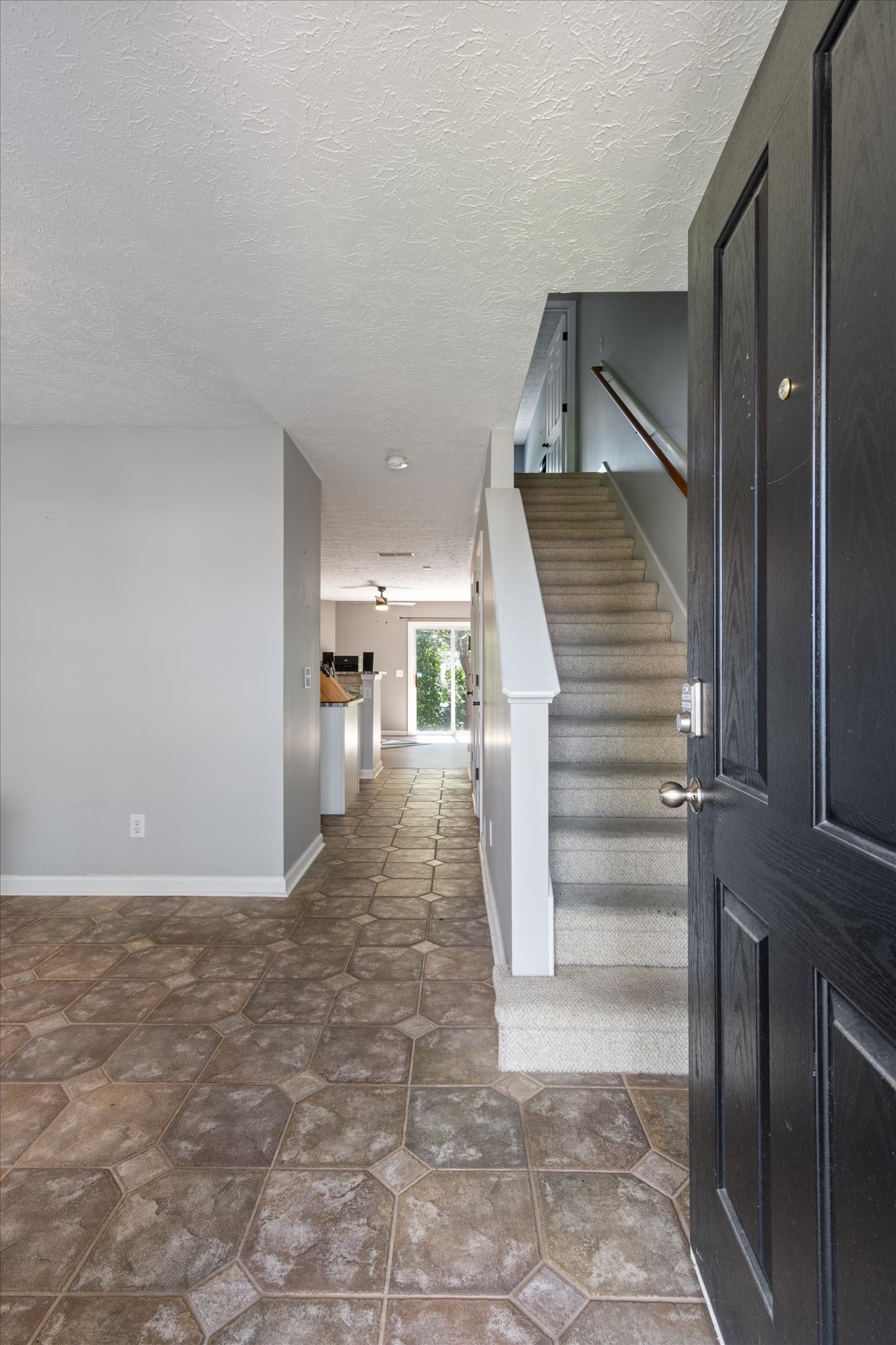 566 Flintlock Ct