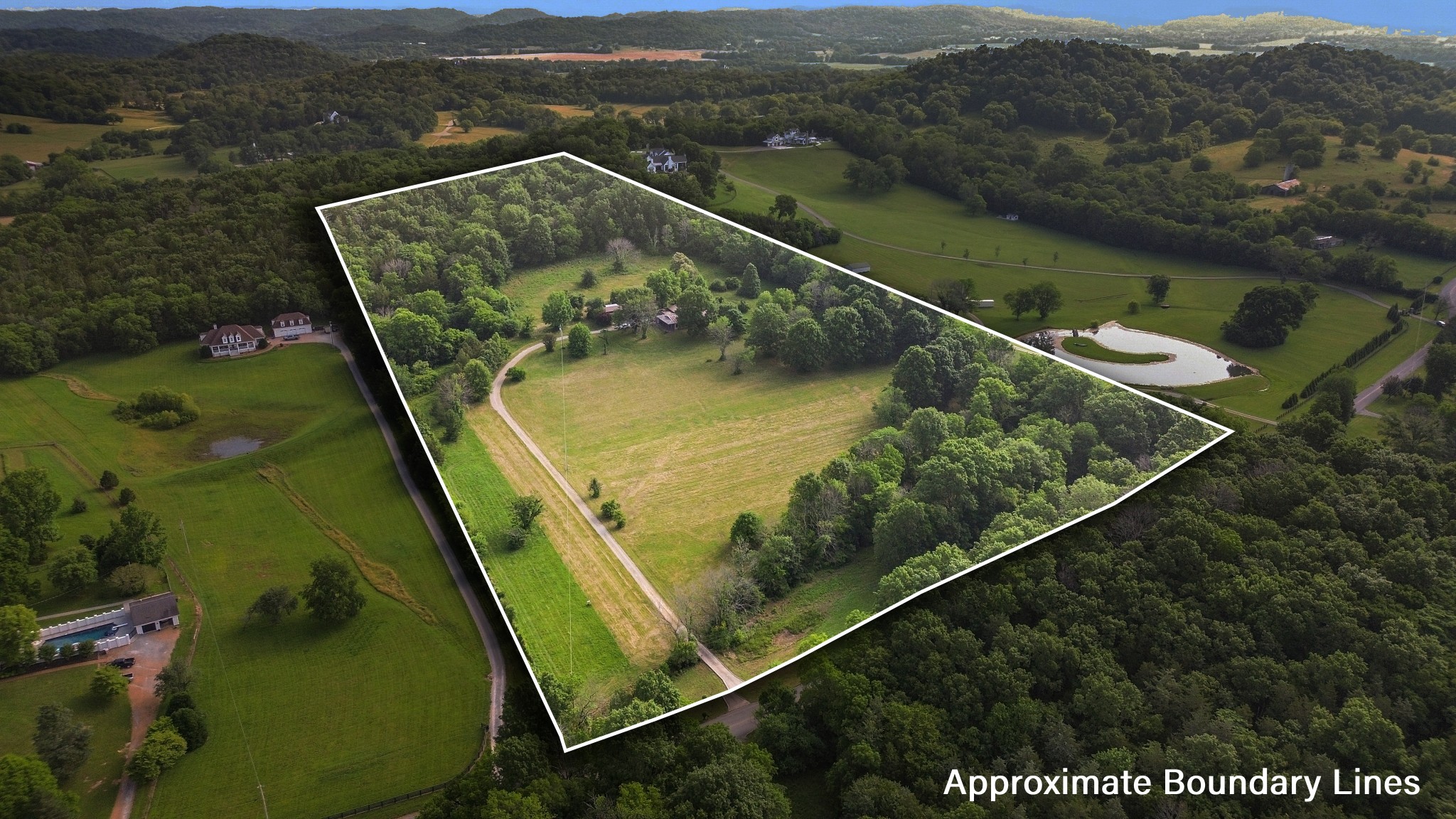 1896 W Harpeth Rd