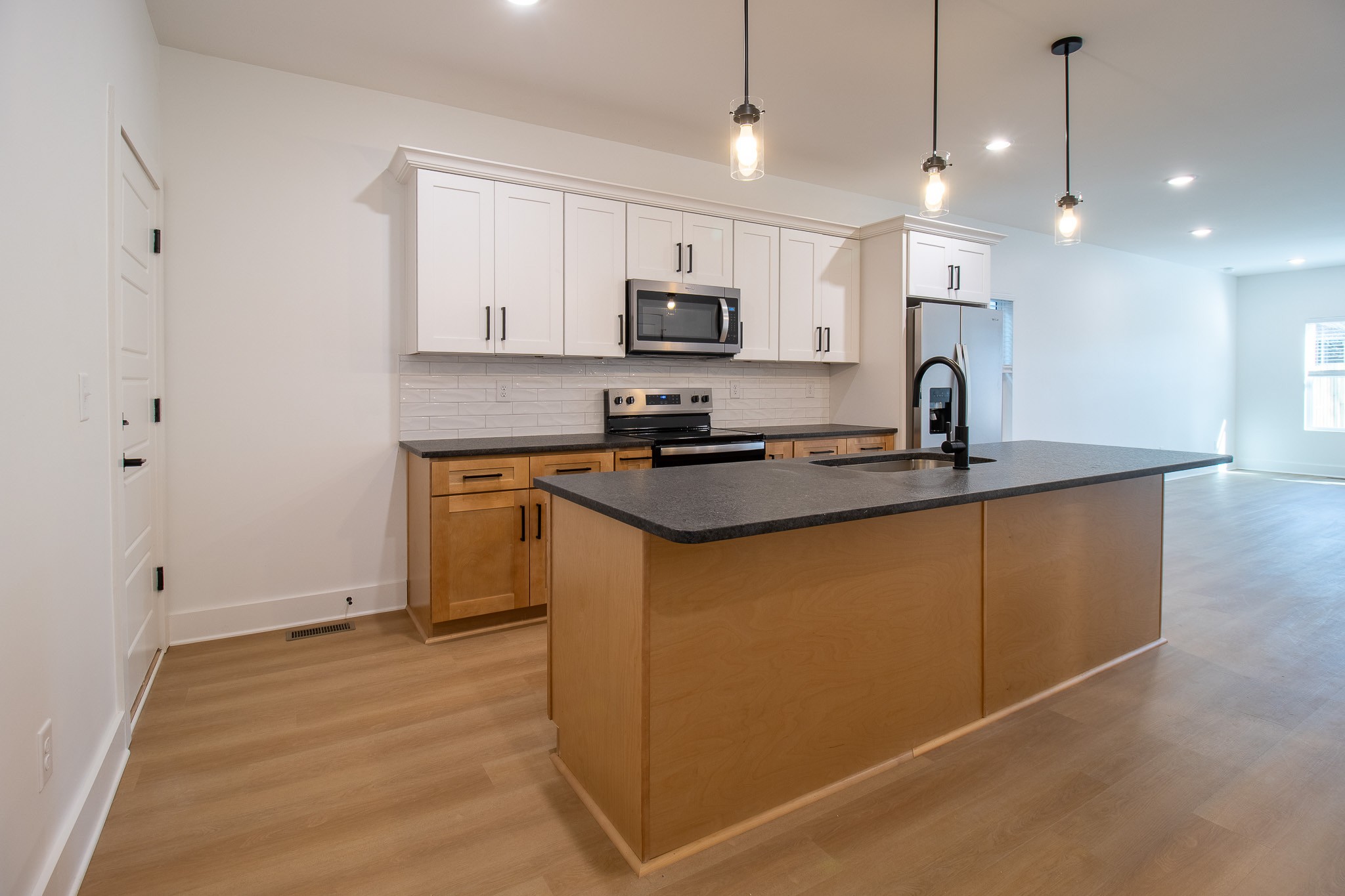 4024 University Ave A