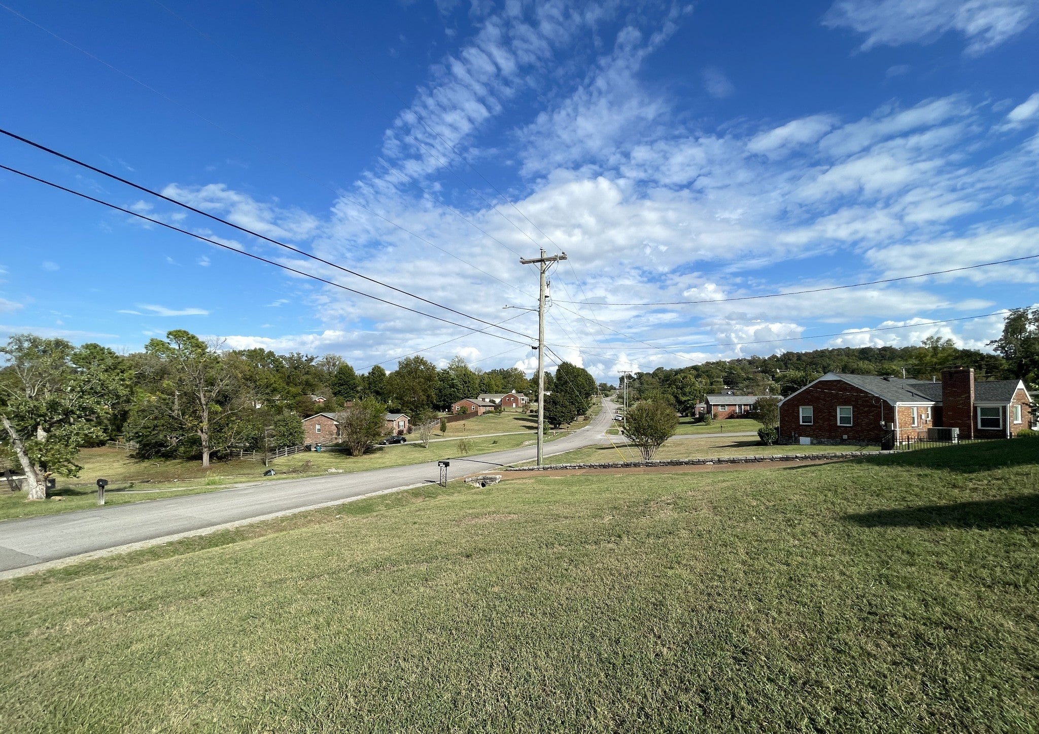 2505 Lumar Ln