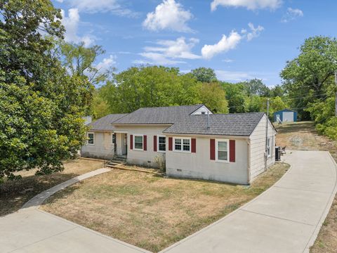 1011 Cornersville Rd Lewisburg TN 37091