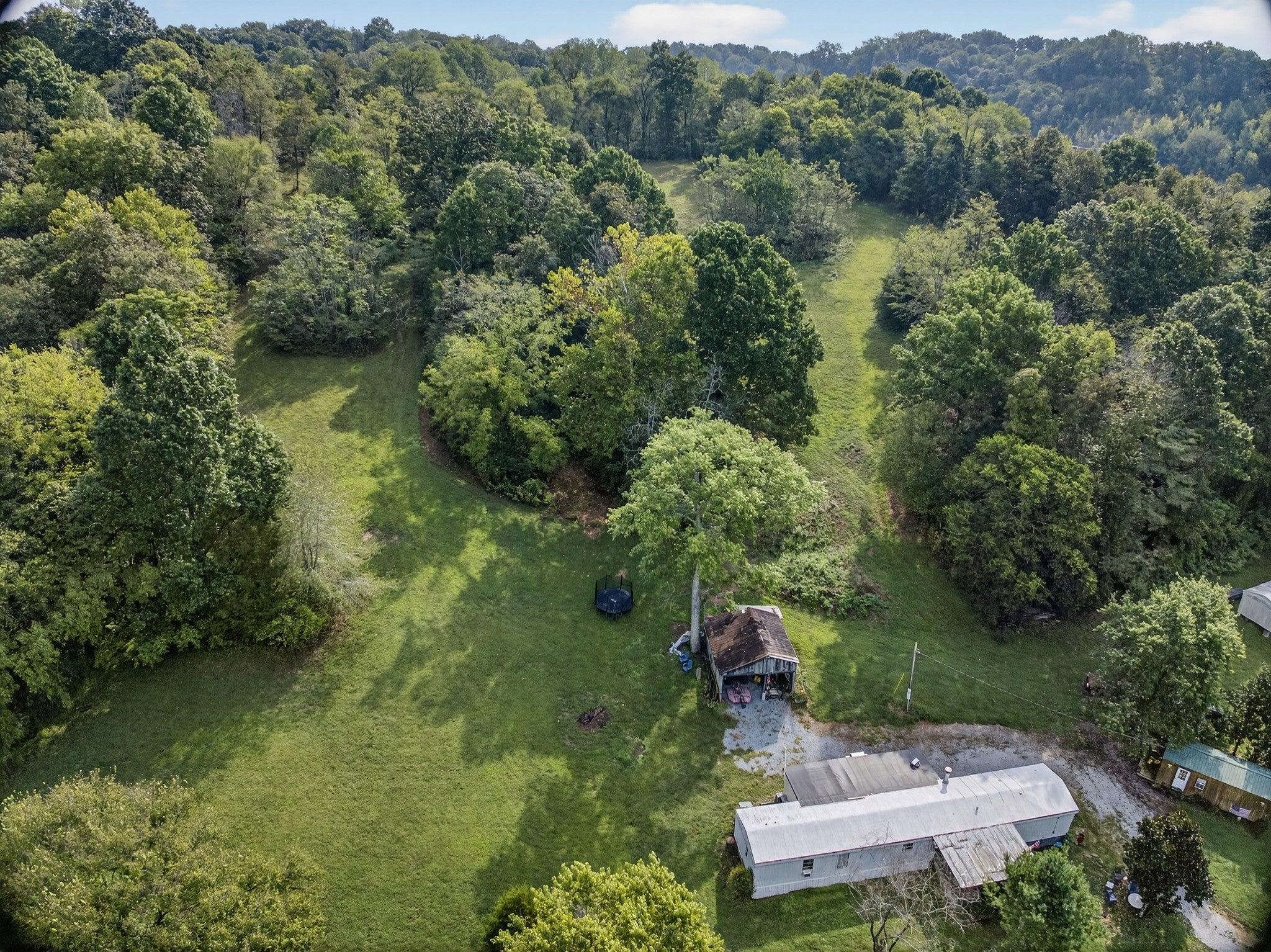3890 Robinson Rd